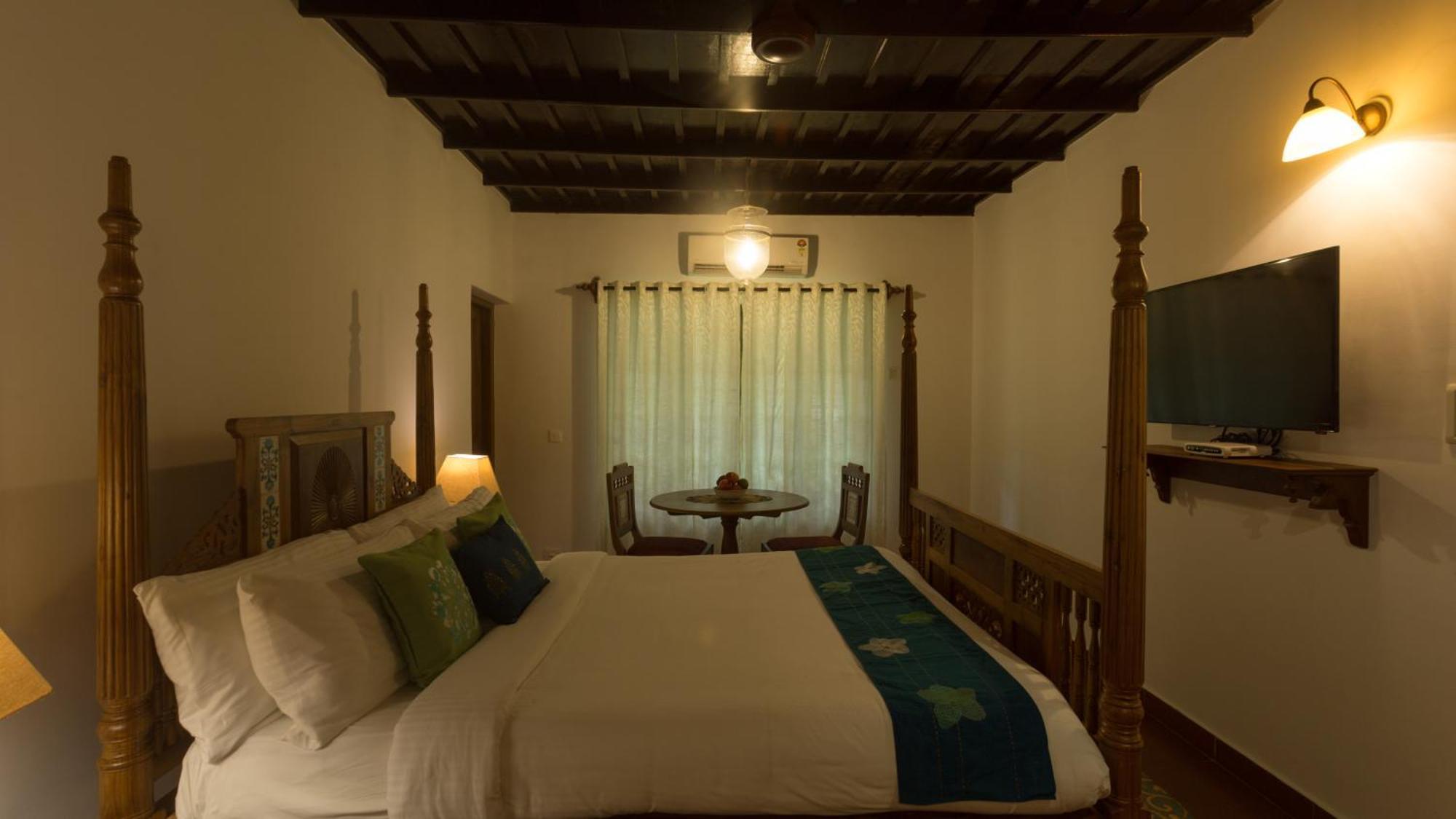 Palmgrove Lake Resort Alappuzha Buitenkant foto