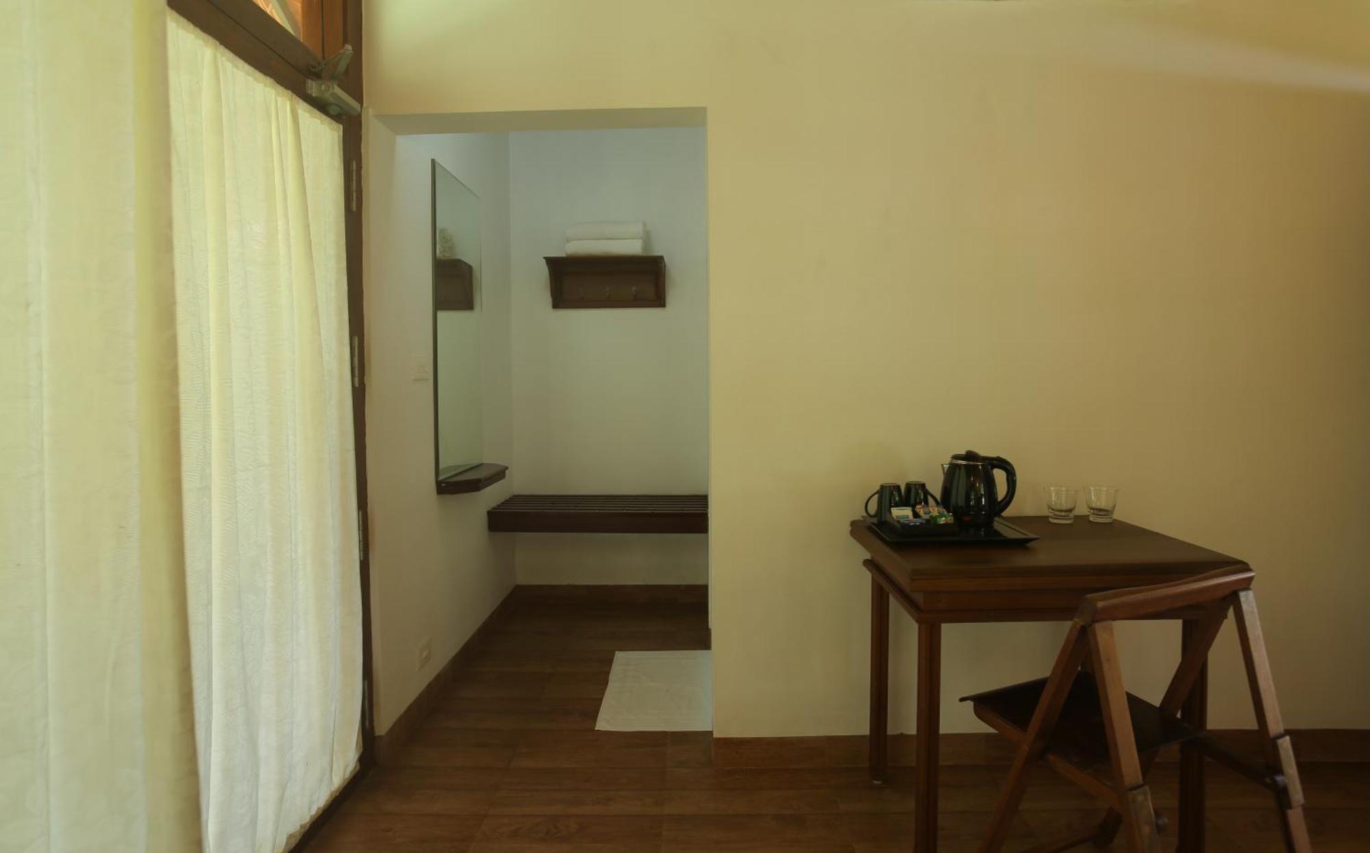 Palmgrove Lake Resort Alappuzha Buitenkant foto